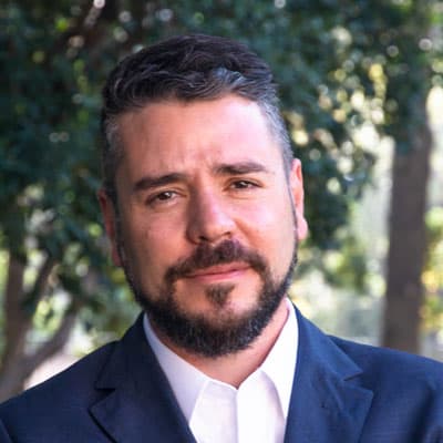 Oscar Martos
